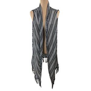 Avenue Women's Longline Sweater Vest Black White Knit Size 14/16 Sleeveless